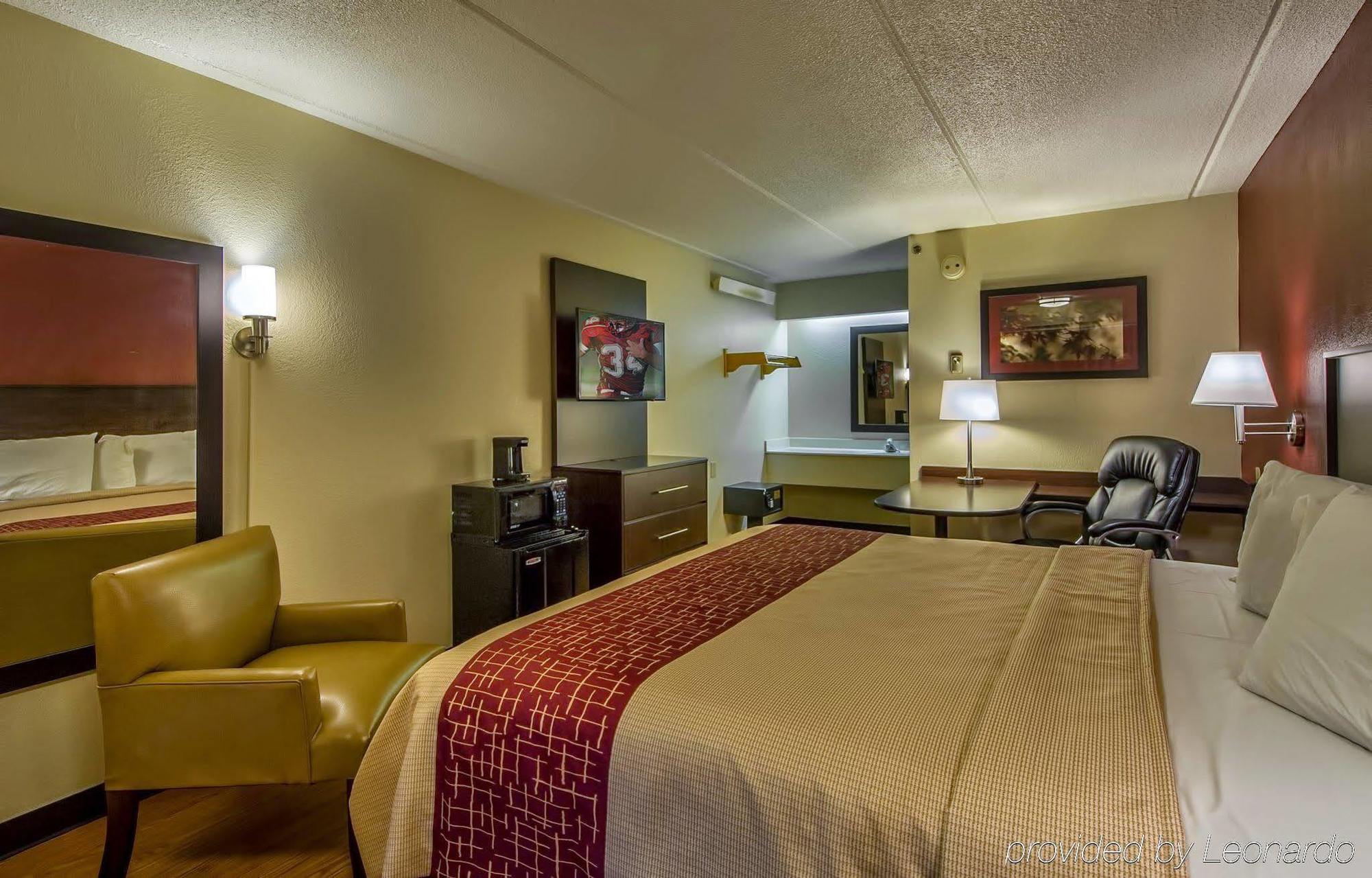 Red Roof Inn Atlanta - Kennesaw Exterior photo